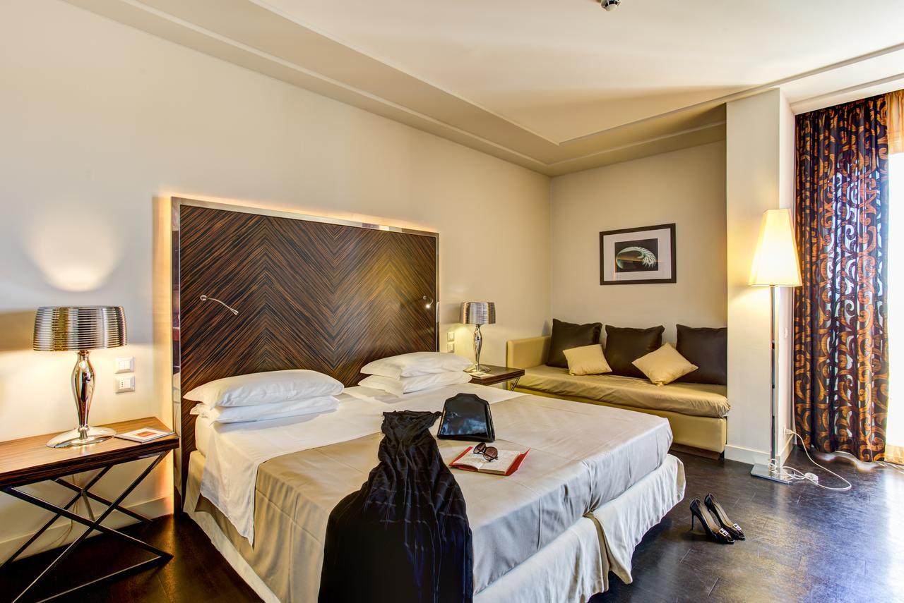 Hotel Byron ริมินี ภายนอก รูปภาพ